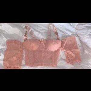 Top/blouse by Fashion Nova